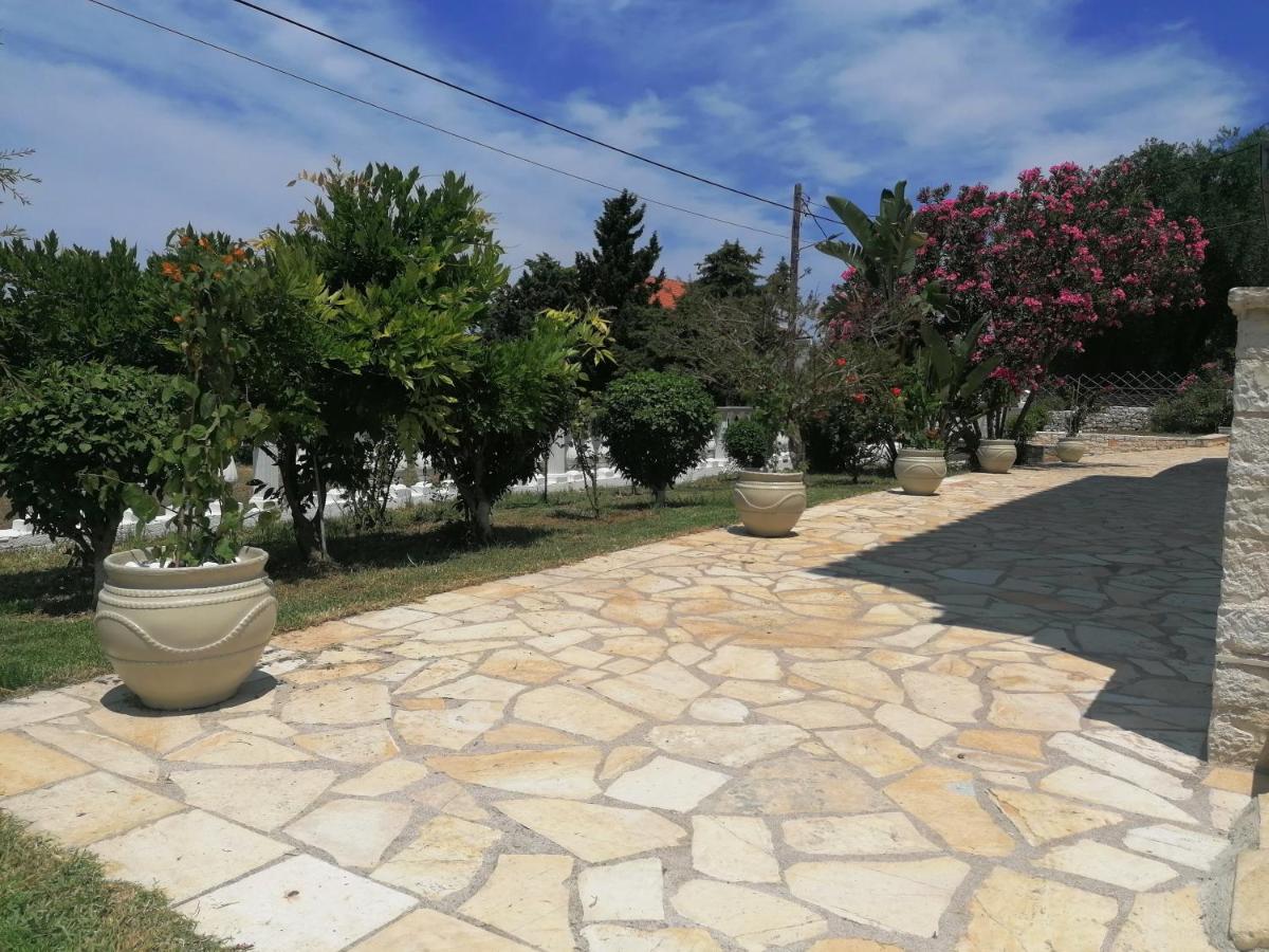 Makis Apartments Arillas  Exterior foto